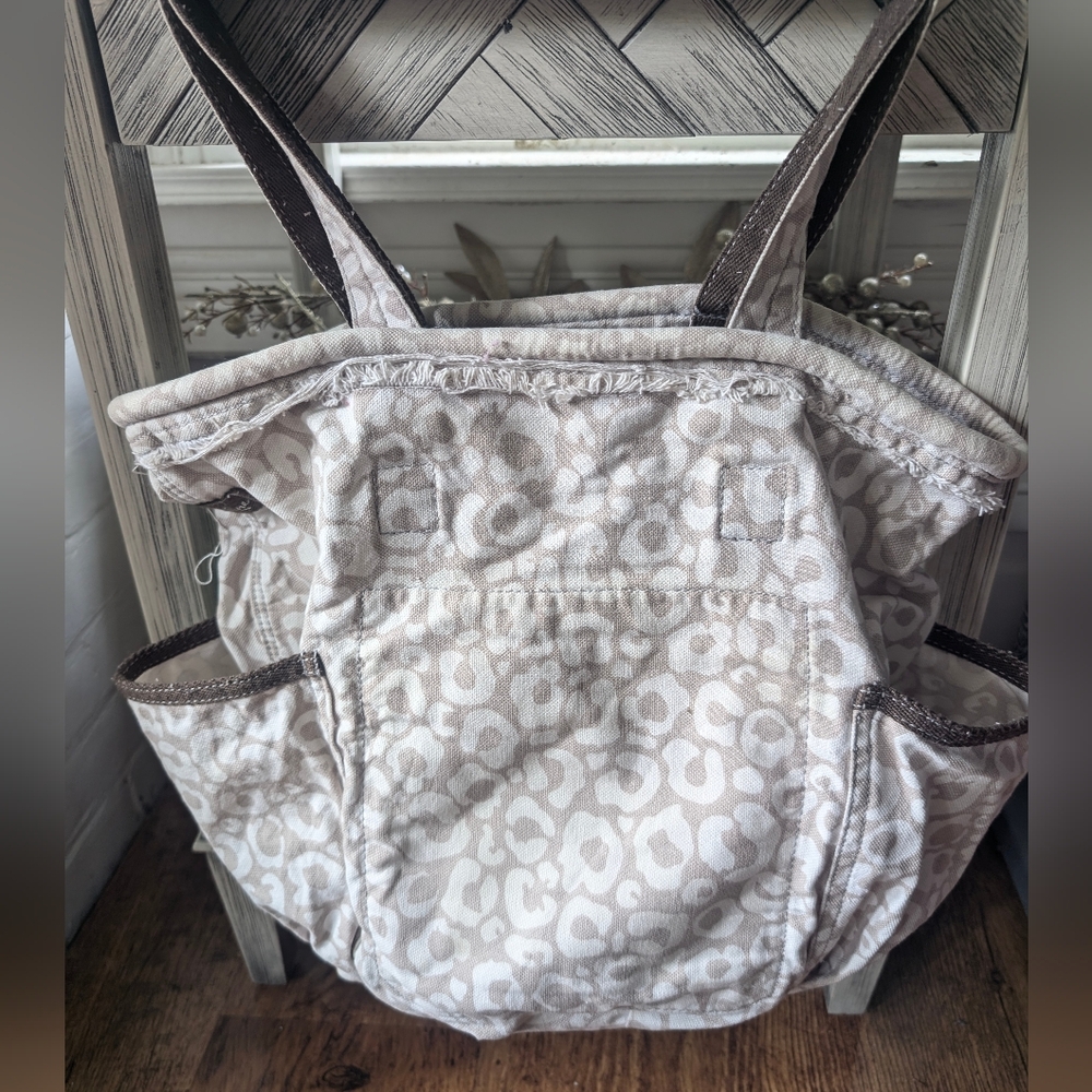 Thirty-One Retro Metro Bag Purse Tote Cream Cheetah Leopard Print